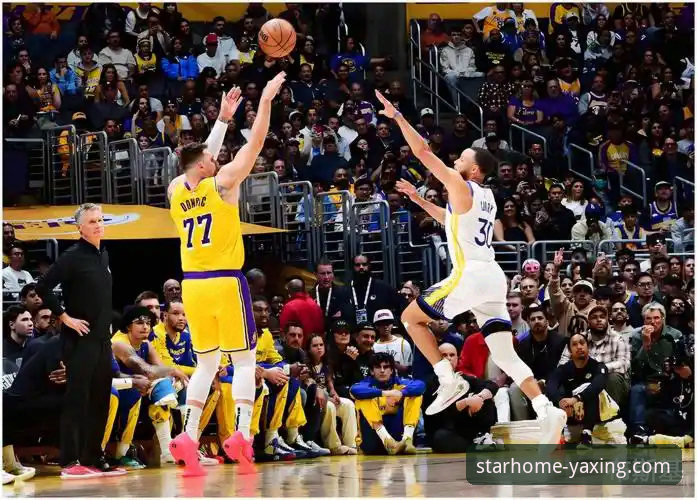 东契奇单骑破阵 vs 团队多点开花：湖人险胜步行者的攻防启示